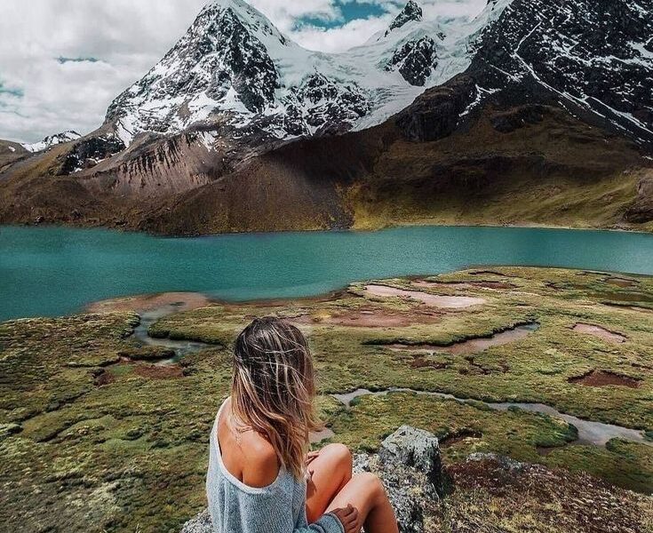 7 Lagunas Trek